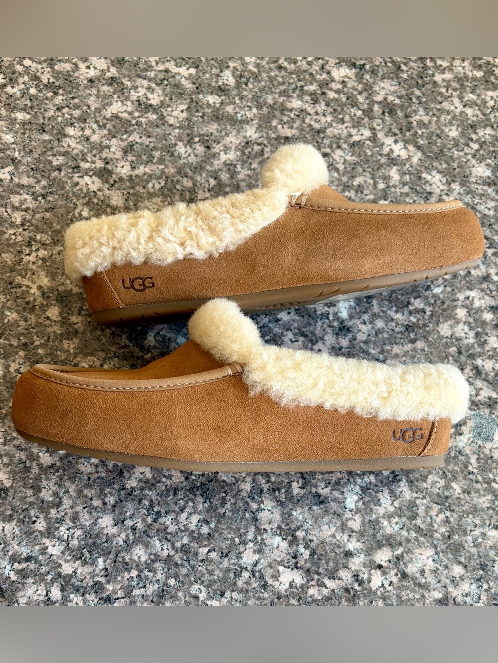 UGG Ansley Mule in Chestnut